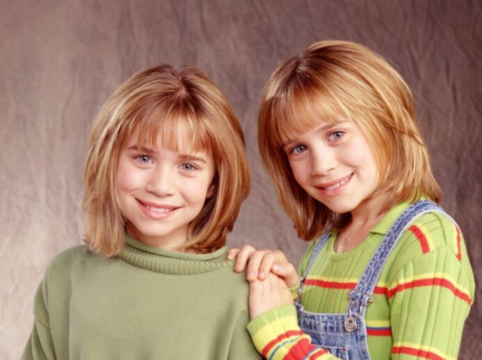 Ashley a Mary-Kate Olsen v roce 1998