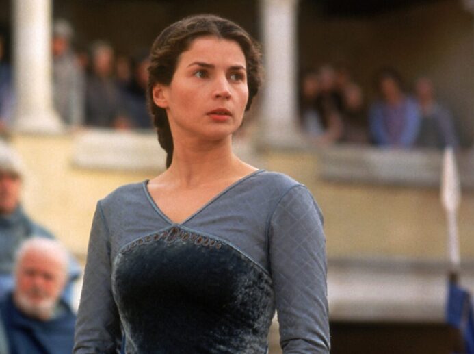 Julia Ormond