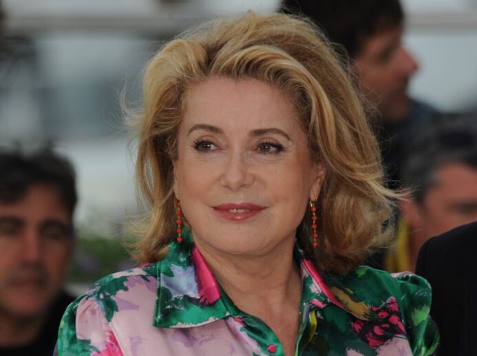 Catherine Denevue na festivalu v Cannes v roce 2008