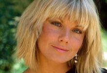 Glynis Barber