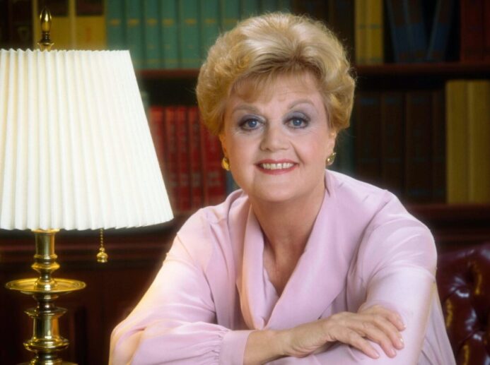 Angela Lansbury jako Jessica Fletcher v To je vražda, napsala