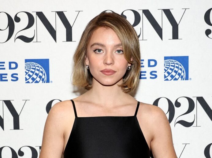 Sydney Sweeney je velmi půvabná a talentovaná herečka.