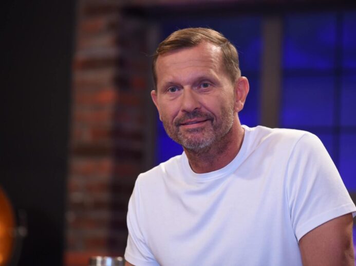 Jaromír Soukup prodal nejdřív půlku, teď i zbytek TV Barrandov.