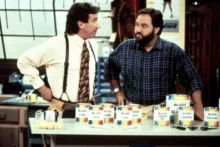 Tim Taylor (Tim Allen) a Al Borland (Richard Karn) v komediálním seriálu Kutil Tim.