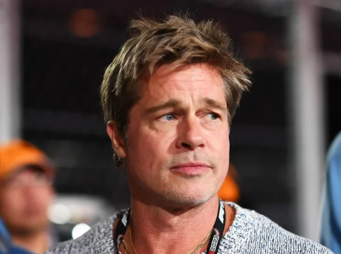 Brad Pitt má starosti. Dcera Shiloh si úředně nechala odstranit jeho příjmení.