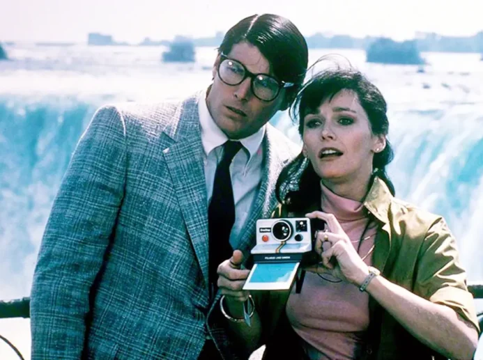 Margot Kidder jako Lois Lane v Supermanovi (vlevo Christopher Reeve)