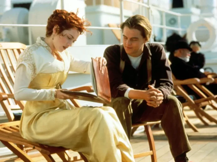 Kate Winslet a Leonardo DiCaprio v kultovním snímku Titanic.