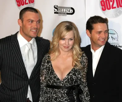 Zleva - Brian Austin Green, Jennie Garth a Jason Priestley.