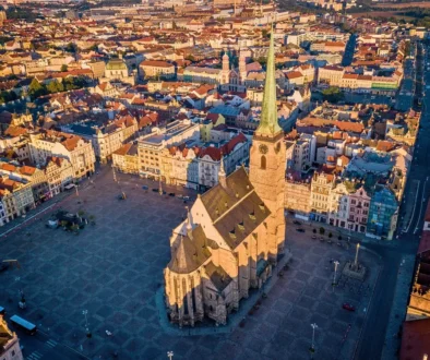 Katedrála sv. Bartoloměje v Plzni z výšky