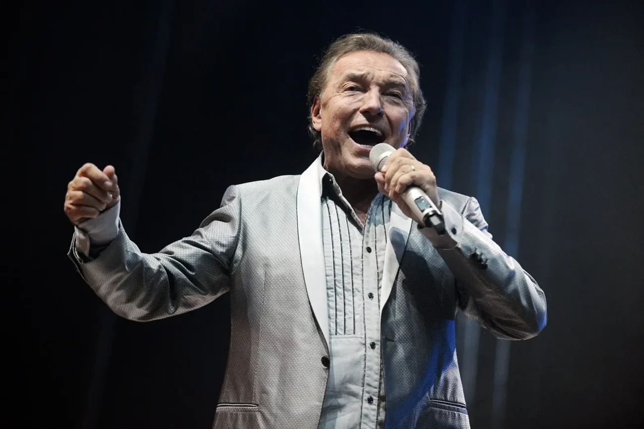 Karel Gott odmítl podepsat petici Několik vět 