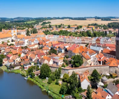 Pohled z výšky na Telč.